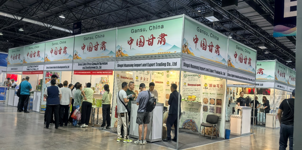 隴星“黑科技”閃耀中哈國(guó)際展，引領(lǐng)中亞采暖新潮流！